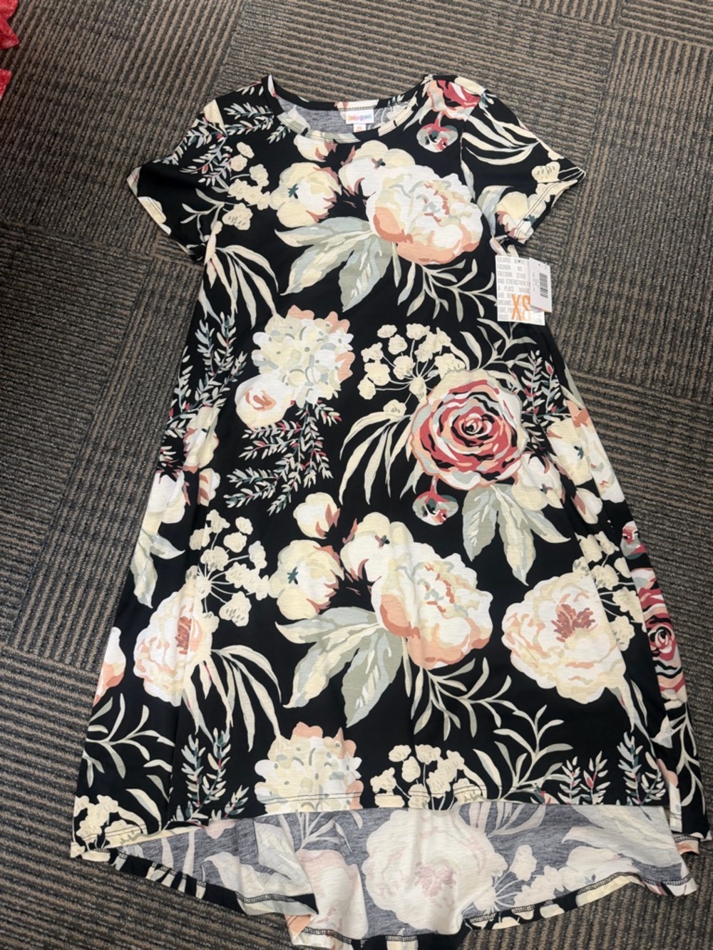NWT LuLaRoe Carly Black Floral High-Low Dress Sz XS - Picture 2 of 3